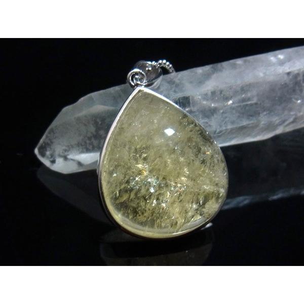 ヘリオドール（ゴールデンベリル イエローベリル） ペンダントトップ