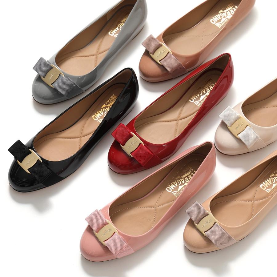 FERRAGAMO（フェラガモ） パンプス VARINA レディース エナメル ヴィラ