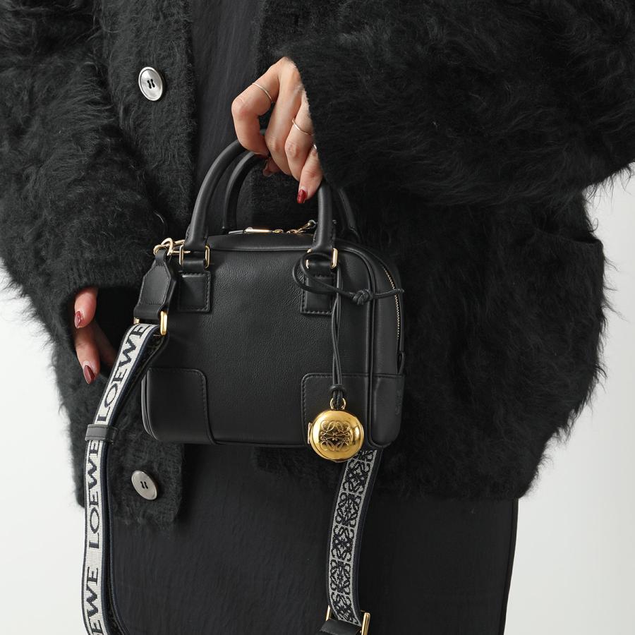 LOEWE（ロエベ） バッグチャーム ANAGRAM PEBBLE LOCKET CHARM