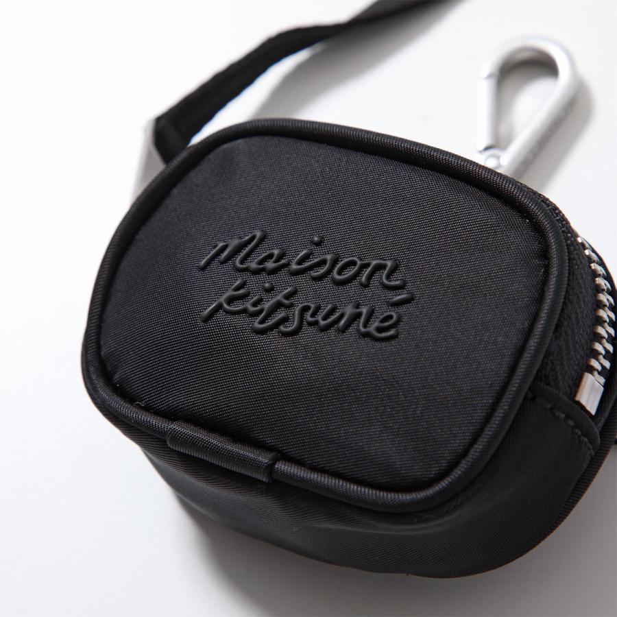 MAISON KITSUNE（メゾン キツネ） イヤフォンケース MM05364WQ1001