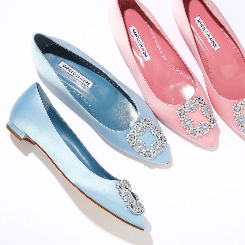 MANOLO BLAHNIK（マノロブラニク） パンプス HANGISIFLAT OPAL SATIN