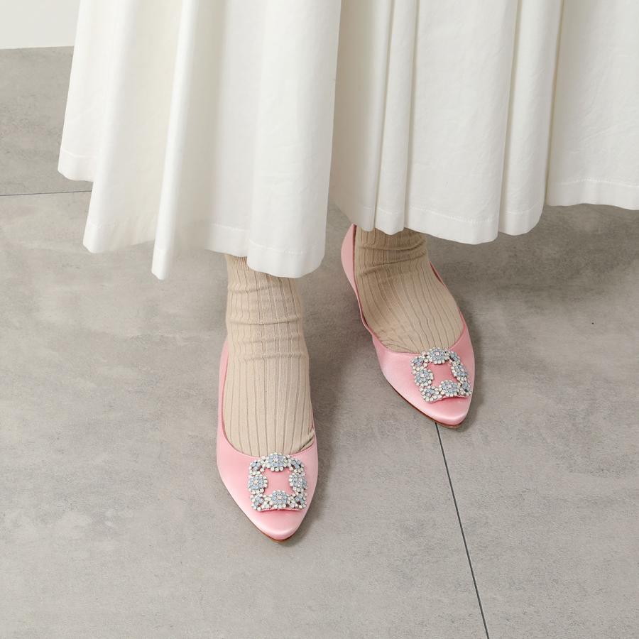 MANOLO BLAHNIK（マノロブラニク） パンプス HANGISIFLAT OPAL SATIN