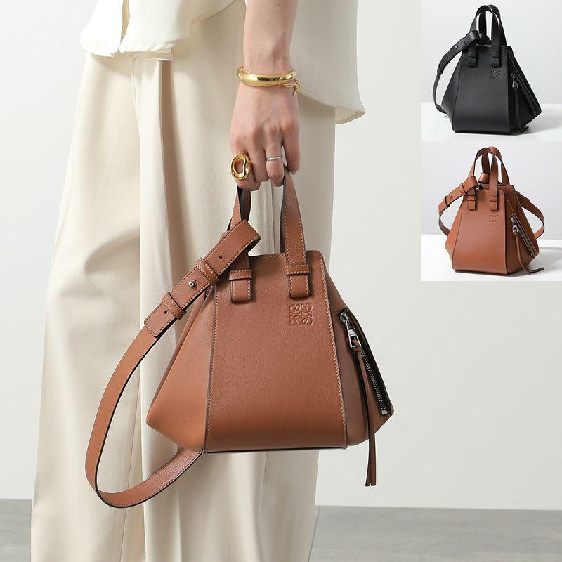 LOEWE（ロエベ） ハンドバッグ HAMMOCK COMPACT ハンモックバッグ