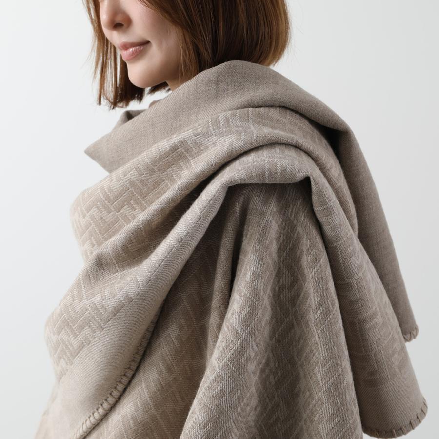 FENDI（フェンディ） ポンチョ FXX776 ASFX レディース ケープ ウール