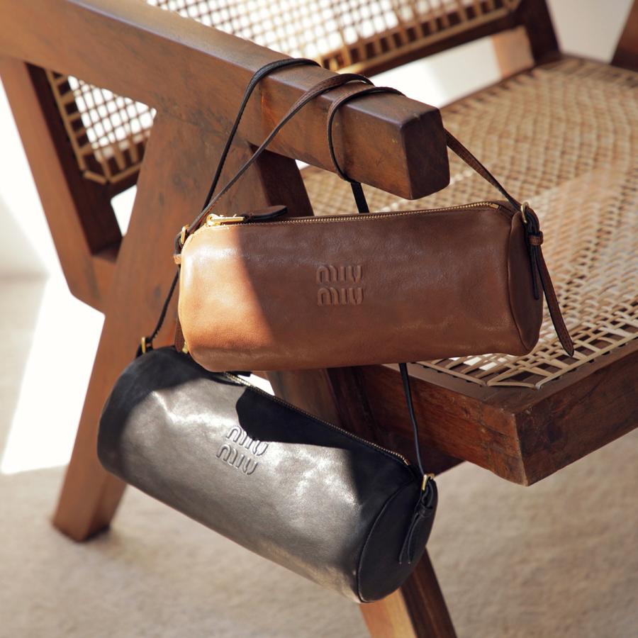 miu miu（ミュウミュウ） ハンドバッグ 5NE851 AEFX レディース ナッパ