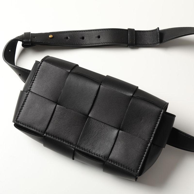 BOTTEGA VENETA（ボッテガ・ヴェネタ） ボディバッグ カセット 668572