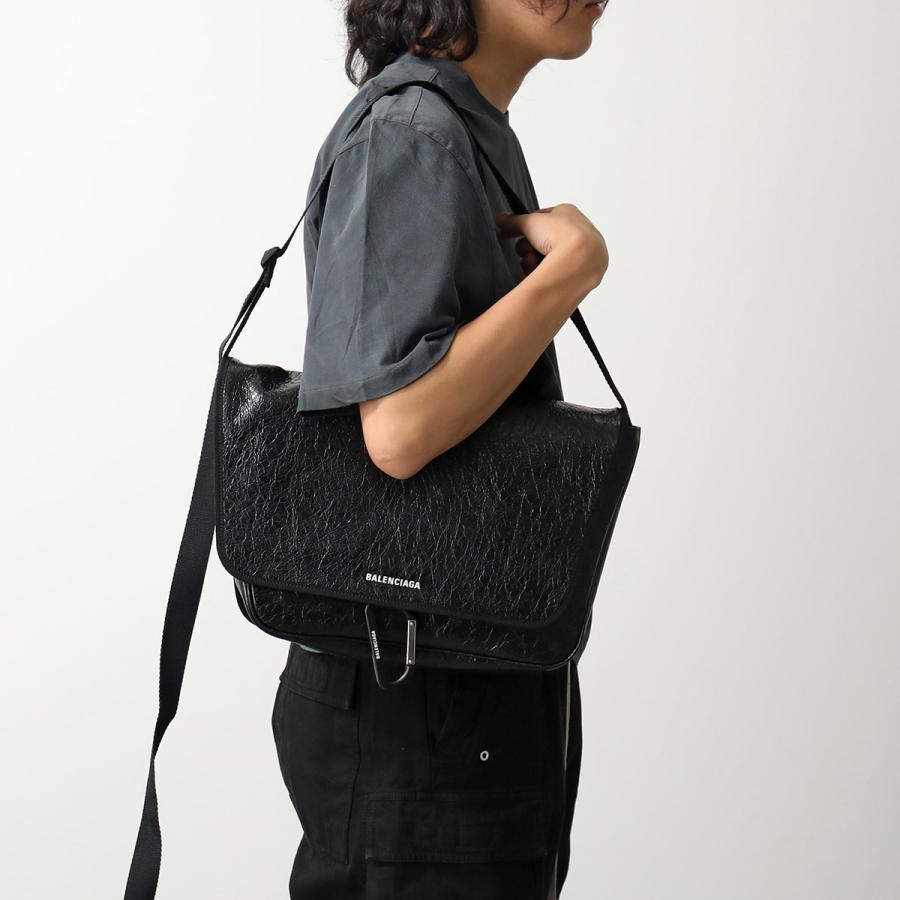 BALENCIAGA（バレンシアガ） ショルダーバッグ EXPLORER FLAP MES M