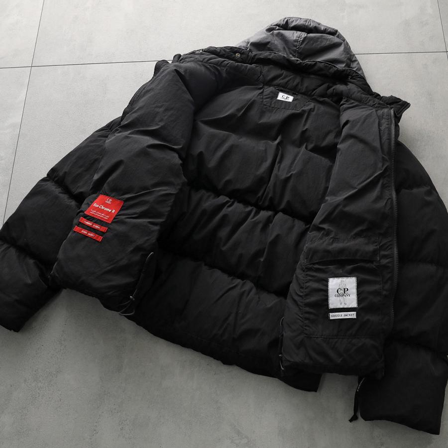 C.P. COMPANY（シーピーカンパニー） ダウンジャケット Eco-Chrome R
