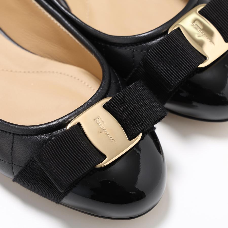 FERRAGAMO（フェラガモ） パンプス VARINAQ ヴァリナ 0672100