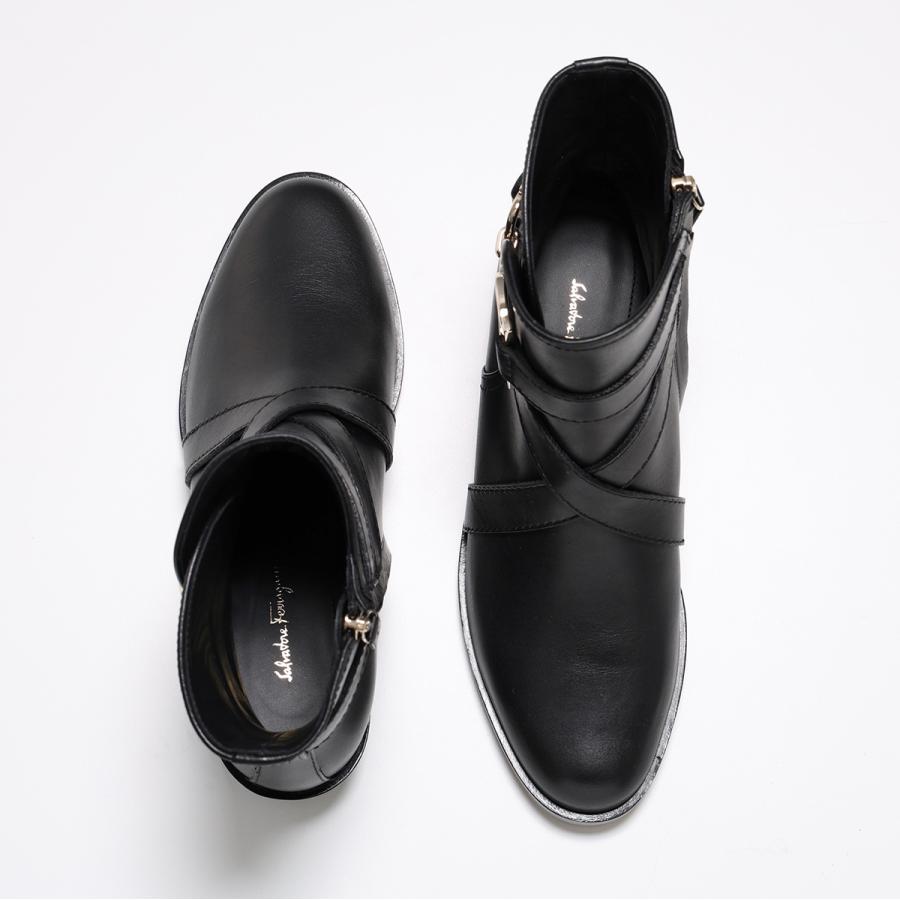 FERRAGAMO（フェラガモ） ショートブーツ SHADI シャディ 726590