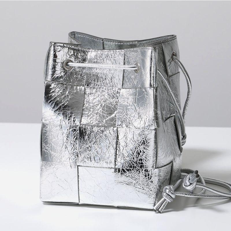 BOTTEGA VENETA（ボッテガ・ヴェネタ） ショルダーバッグ CASSETTE