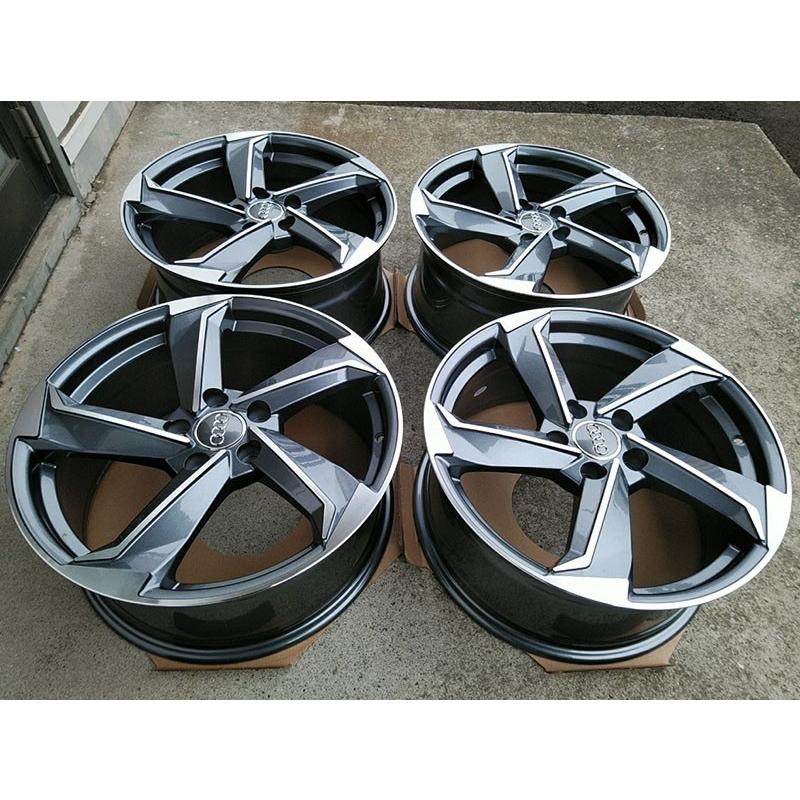 Audi（アウディ） 限定1台 A3 A4 TT(8J) 18インチ スタッドレス