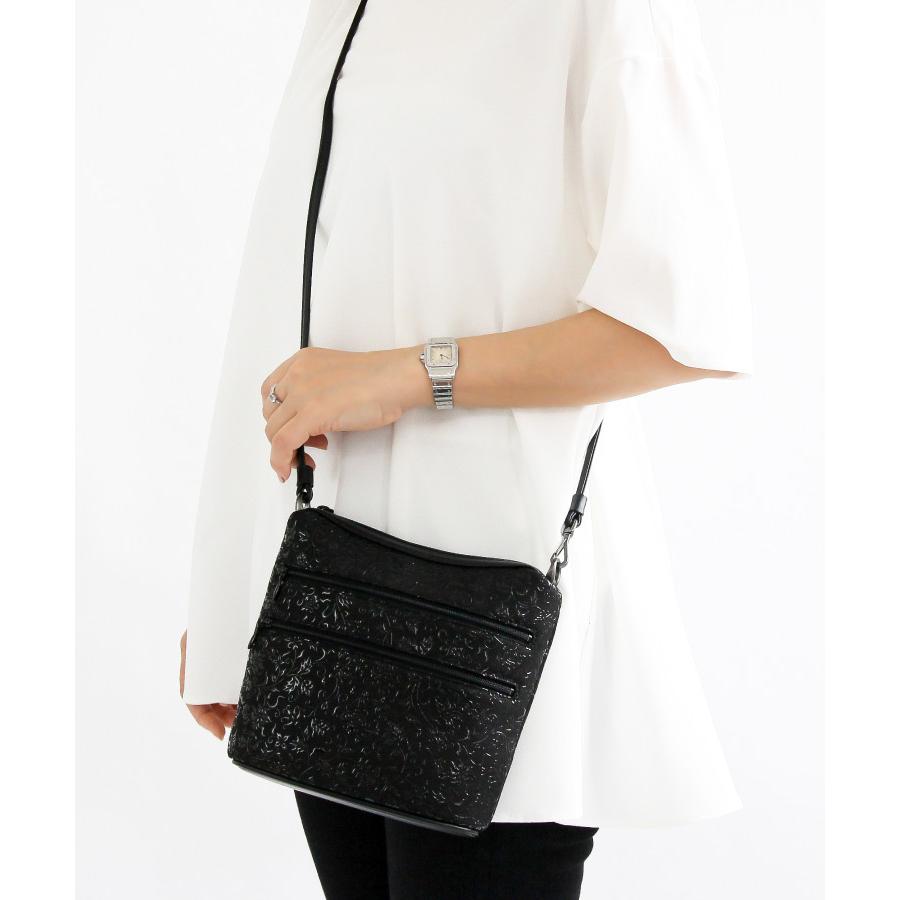 印傳屋（INDEN-YA） 斜めがけバッグ ショルダー 印伝 ポシェット 花