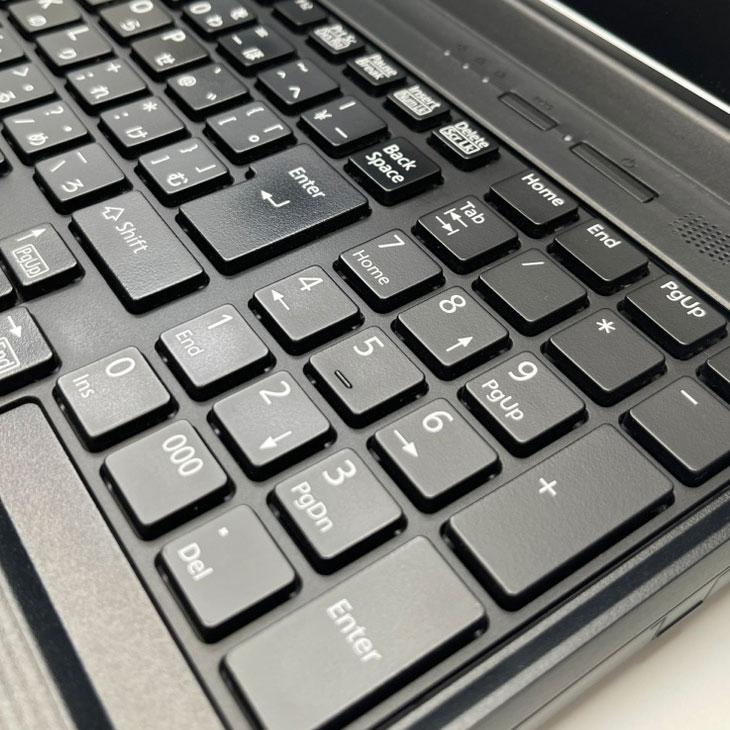 富士通（FUJITSU） LIFEBOOK A747 中古 ノートパソコン Office Win11