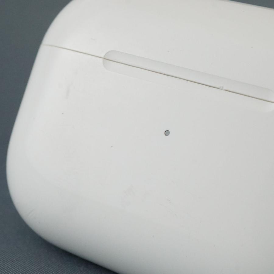 Apple Apple AirPods Pro 1 充電ケースのみ USED品 第一世代 イヤホン