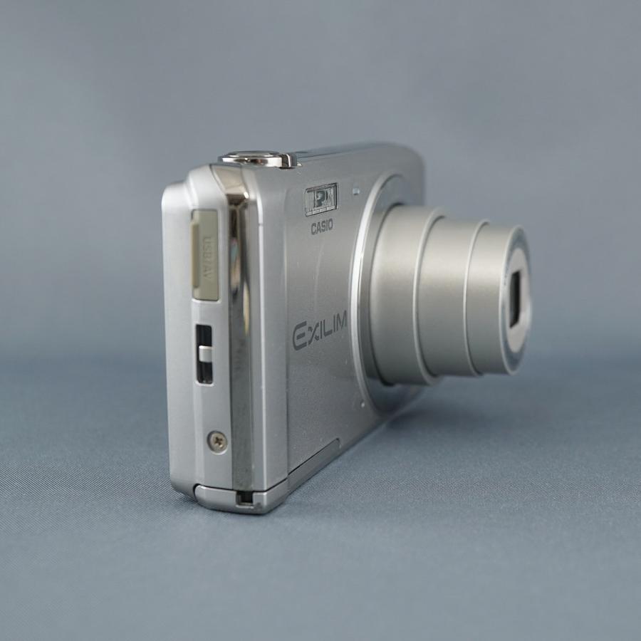 EXILIM CASIO EX-ZS5 デジタルカメラ USED美品 本体+バッテリー1410万