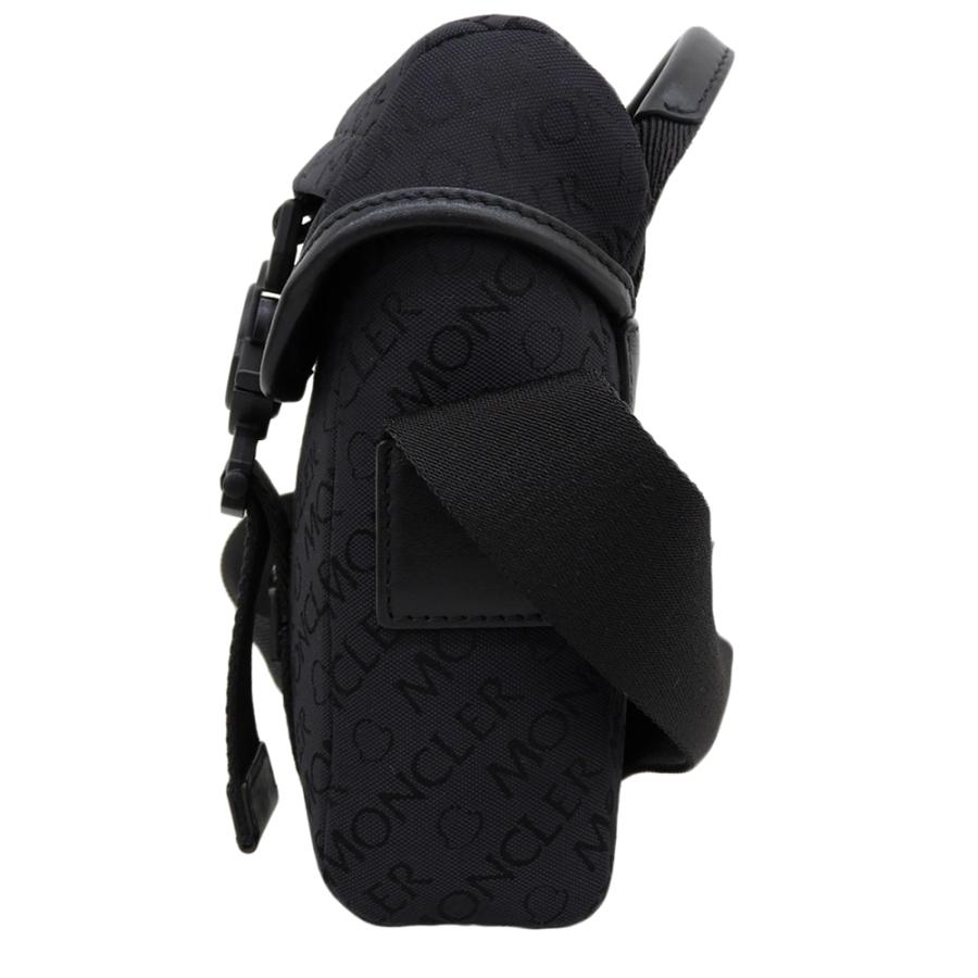 MONCLER（モンクレール） 美品 SPREAD CROSS BODY クロスボディ