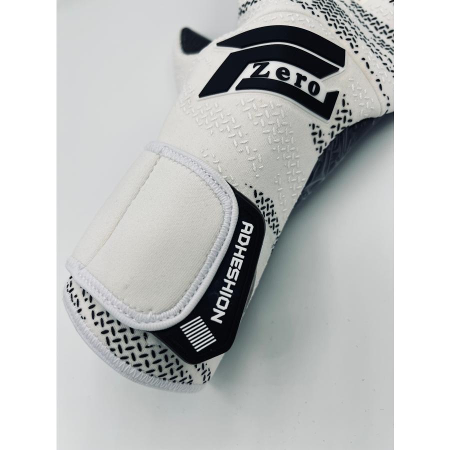 ZERO MAXIS ULTRA V1 (ゼロマキシスウルトラ） キーパーグローブ