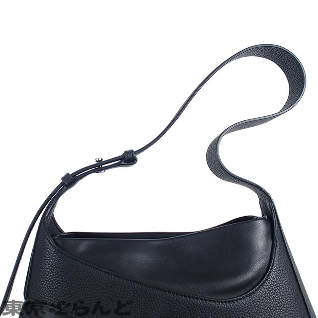 サルヴァトーレフェラガモ Salvatore Ferragamo ホーボーバッグ