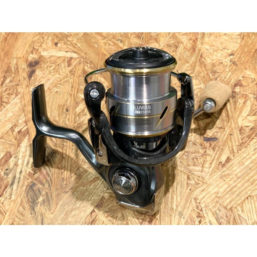 DAIWA（ダイワ） 20ルビアスFC LT2500S-XH コルクハンドルノブ