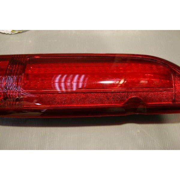 ハイエース 200系 バーティカル スーパーレッド LEDテールランプ Ver.1