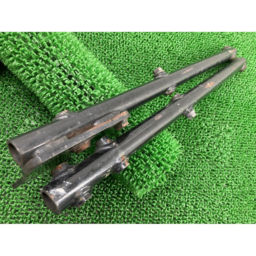 ソフテイル マフラーステー 左右 ハーレー 純正 中古 バイク 部品 エボ