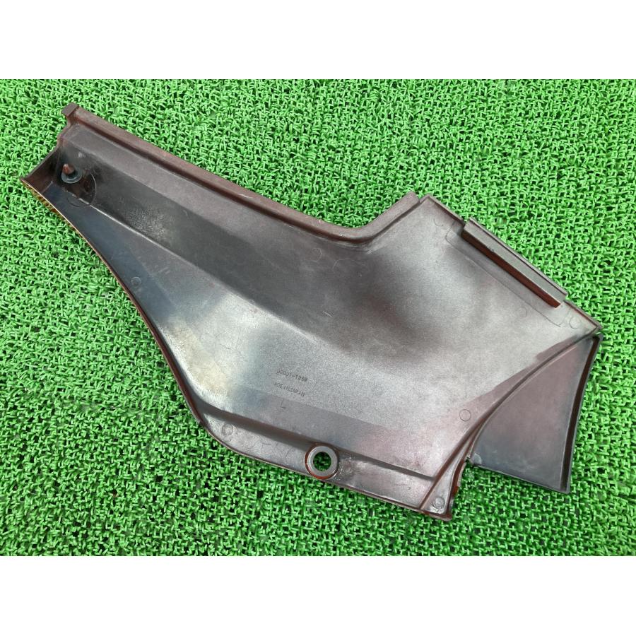 カワサキ（Kawasaki） GPZ900R サイドカバー 左 赤/ガンM 36001-1259