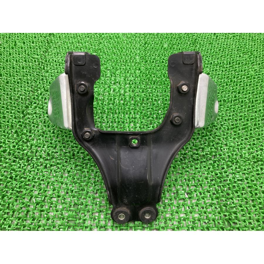 ヤマハ発動機 SR400 ヘッドライトステー ヤマハ 純正 中古 バイク 部品