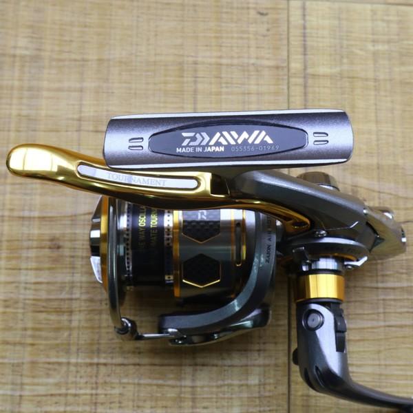 ダイワ 12トーナメントISO Z 2500H-LBD/Z215M 未使用 DAIWA 釣り