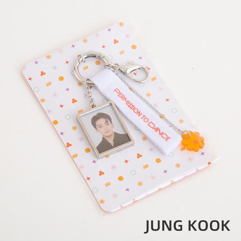 BTSグッズ 防弾少年団 Permission to dance BTS バンタン キーリング