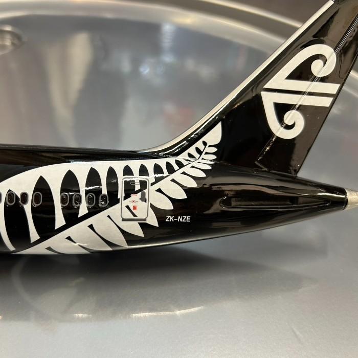 ニュージーランド航空 模型飛行機 航空機 おもちゃ 模型 モデル LED