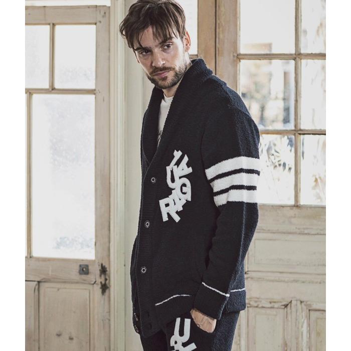 1PIU1UGUALE3 RELAX ウノピゥウノウグァーレトレ ロゴアップリケニット