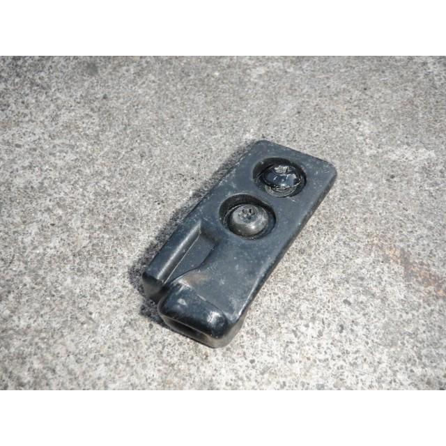 NA6CE ロードスター 純正 右 幌 ロック キャッチ 42120/b1 : ヤマサキ