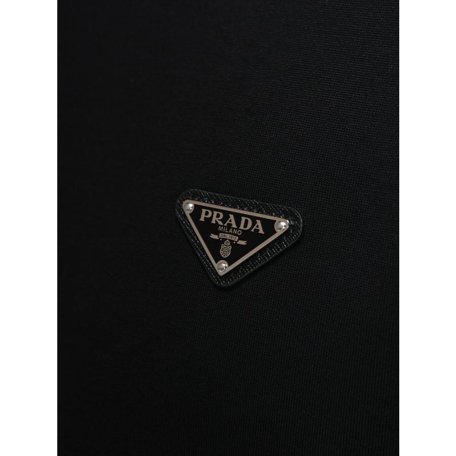 PRADA（プラダ） メンズ トライアングル ロゴ プレート クルーネック