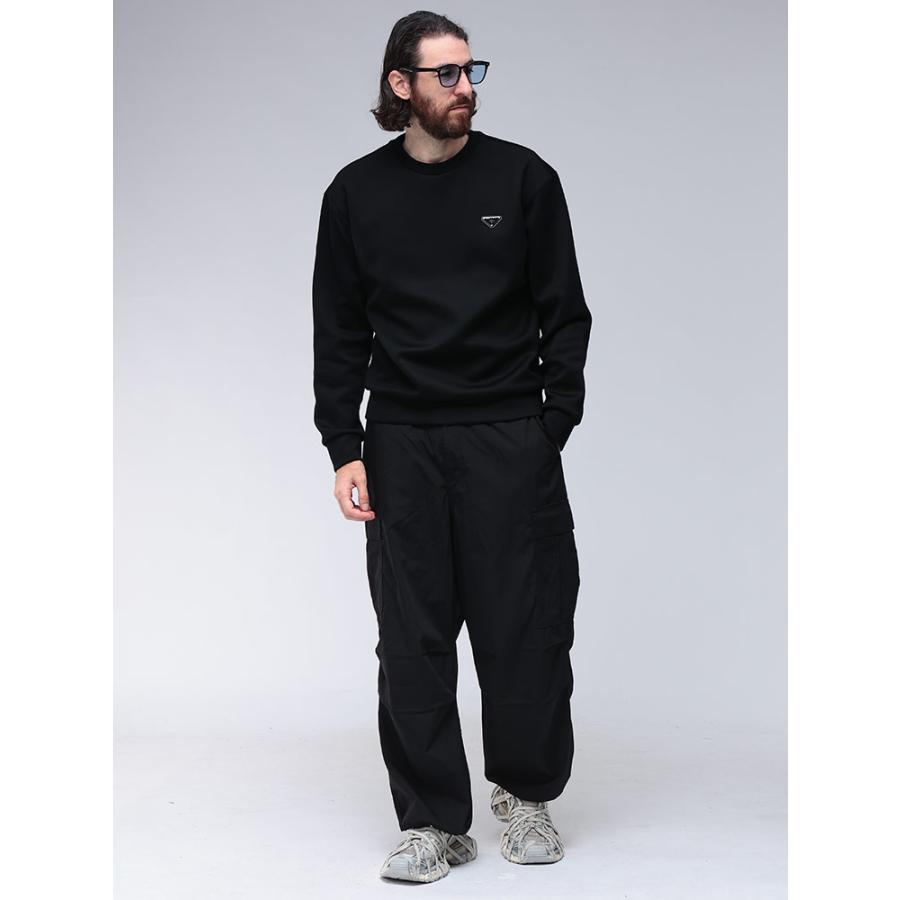 PRADA（プラダ） メンズ トライアングル ロゴ プレート クルーネック