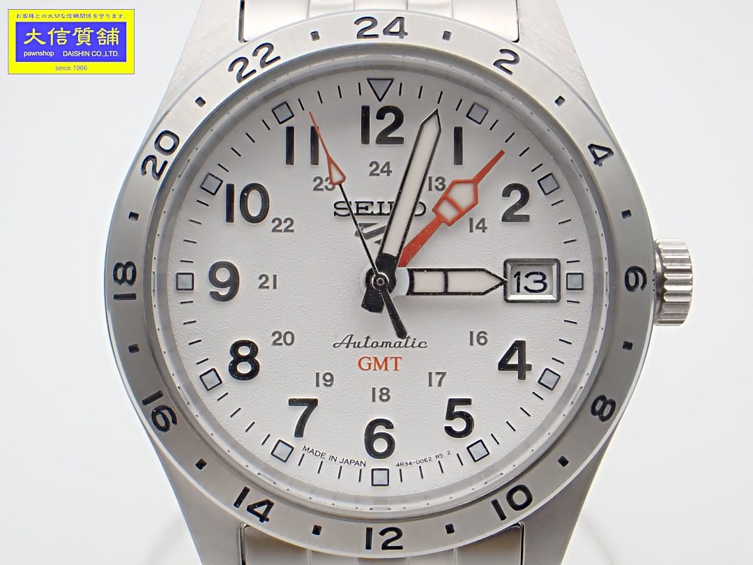 CASIO G-SHOCK DIGITAL 5600 SERIES DW-5600TLS-8JF（グレースケルトン