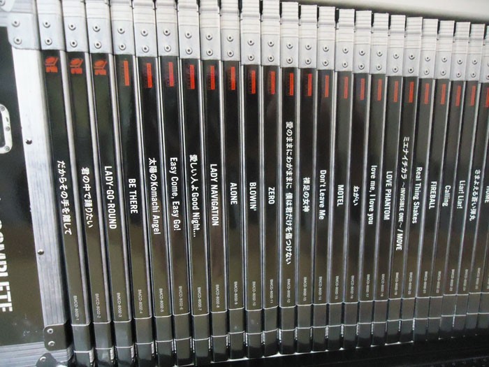 美品 B'z コンプリートシングルBOX トレーラーエディション COMPLETE