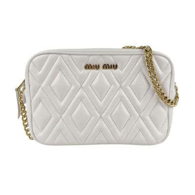 miu miu レディースショルダーバッグ（色：ホワイト系）｜バッグ