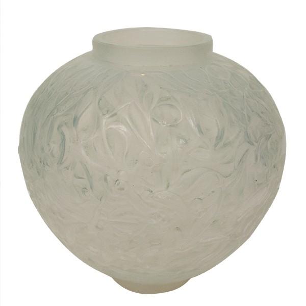 マッチー 希少なルネ期の作品です ラリック GUI 花瓶1921年 アール