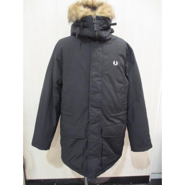 FRED PERRY パデッド パーカー ダウンジャケット （BLACK） （J9538