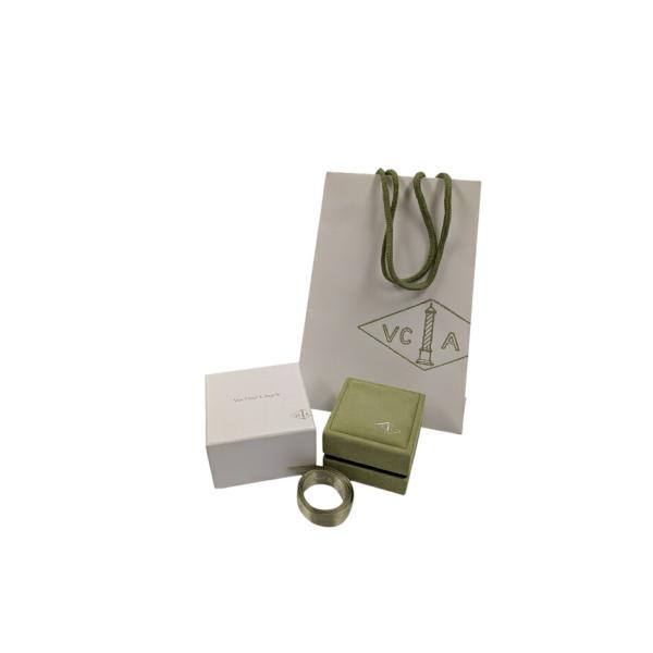 Van Cleef ＆ Arpels（ヴァンクリーフ ＆ アーペル） ケース