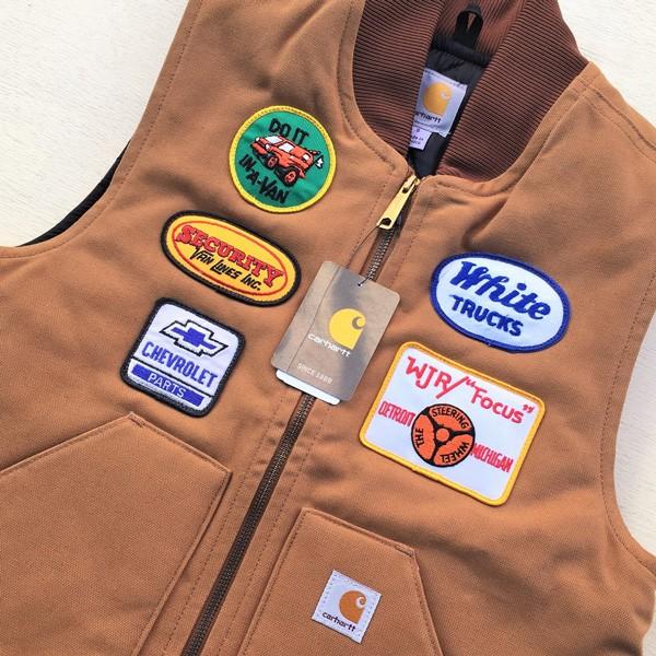 Carhartt（カーハート） ワッペン付き ダックベスト ブラウン Sサイズ