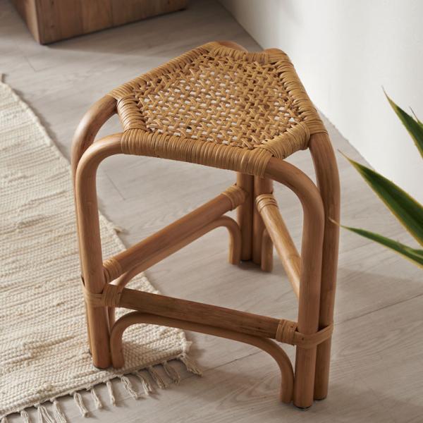 ELEMENTS スツール ラタン 籐 天然素材 チェア 椅子 三角形 座面高