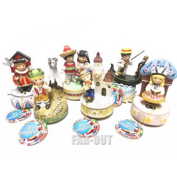 イッツ・ア・スモールワールド It's a Small World ポーセリンビスク