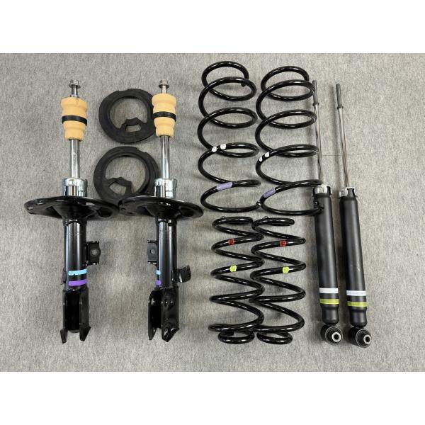 新車外し ZWR80W ZRR80W 80系 ノア ヴォクシー 純正 サスペンション