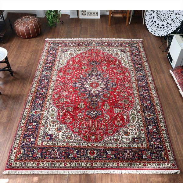 ペルシャ絨毯 タブリーズ産 284x199cm メダリオンと小花