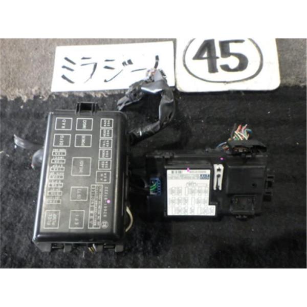 ダイハツ 純正 ミラジーノ 《 L700S 》 ヒューズボックス P40200