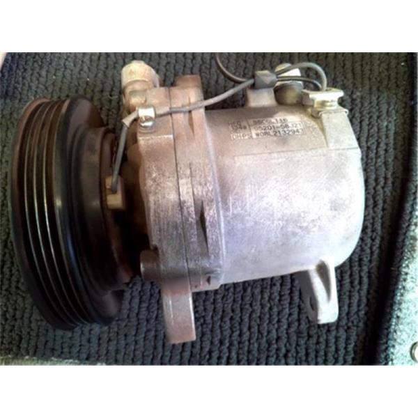 スズキ 純正 キャリー 《 DA63T 》 エアコンコンプレッサー P70300