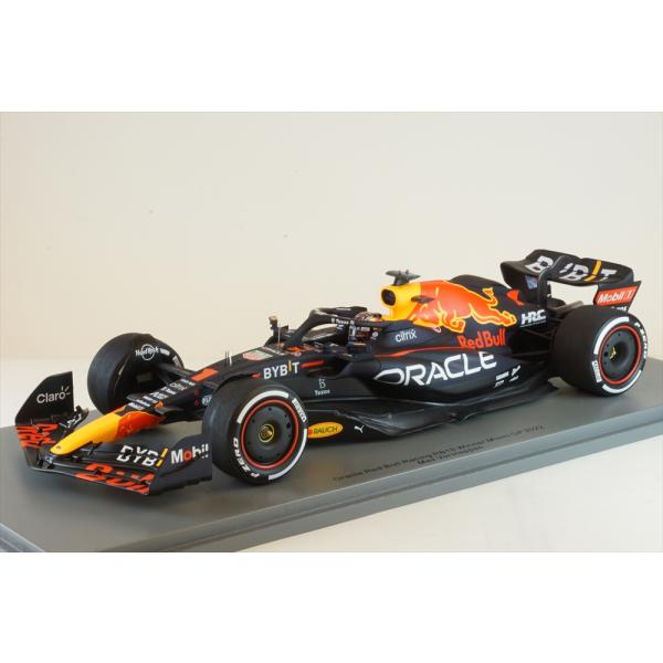 マイアミGP　2022　ヘルメット　ORACLE　RED RACING BULL