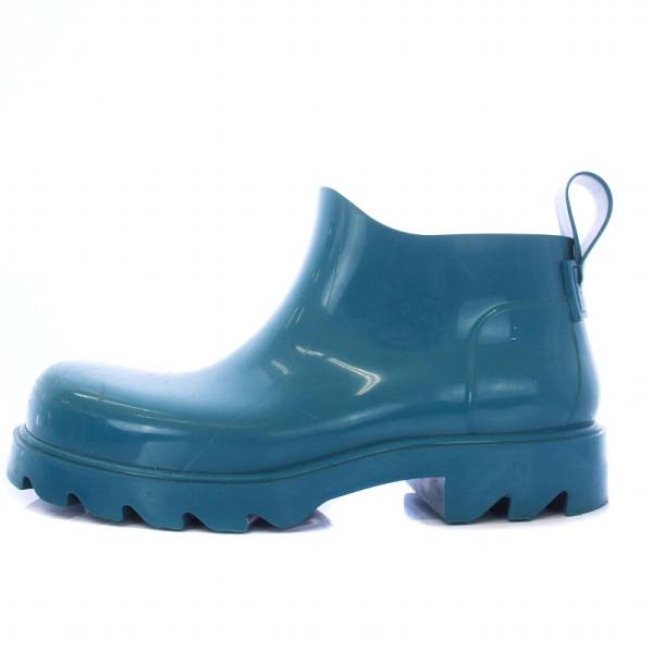 vectorpremium_208-902412220041